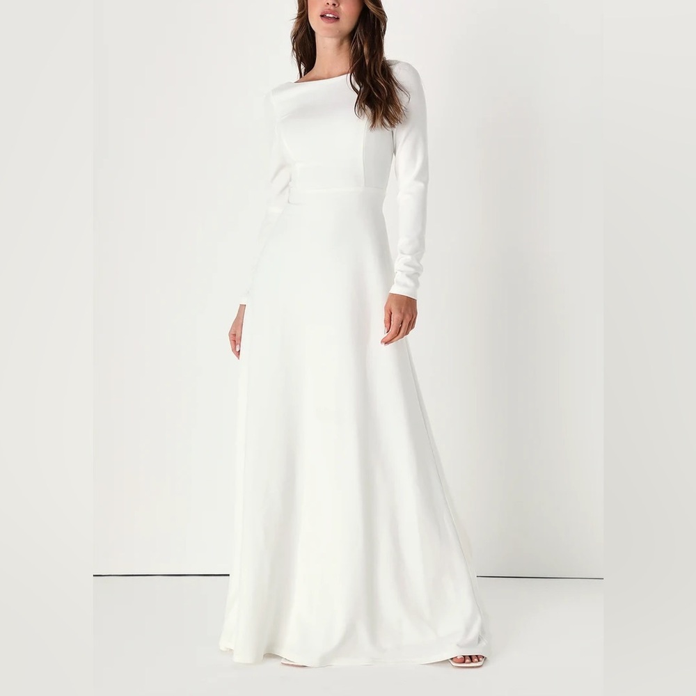 Iconic Love Story White Backless Long Sleeve Maxi Dress